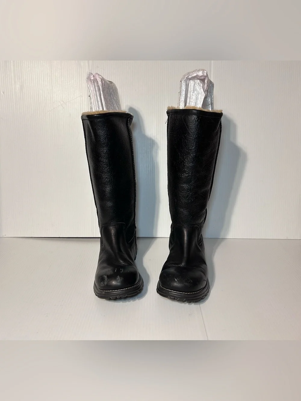UGG SN 5490 black leather shearling tall boots winter snow women size 9